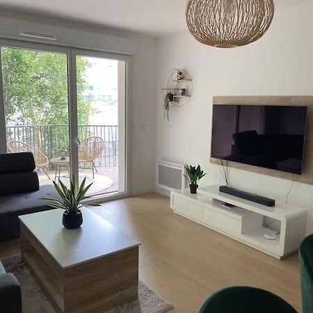 Superbe Appartement En Residence Avec Parking Le Mans Buitenkant foto